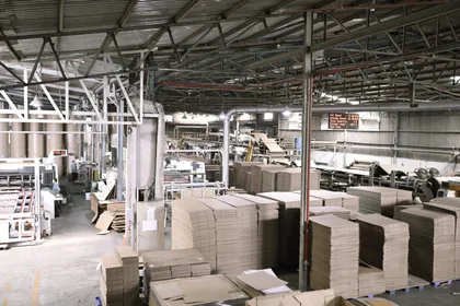 Nhà máy sản xuất tấm carton sóng tại Minh Phúc